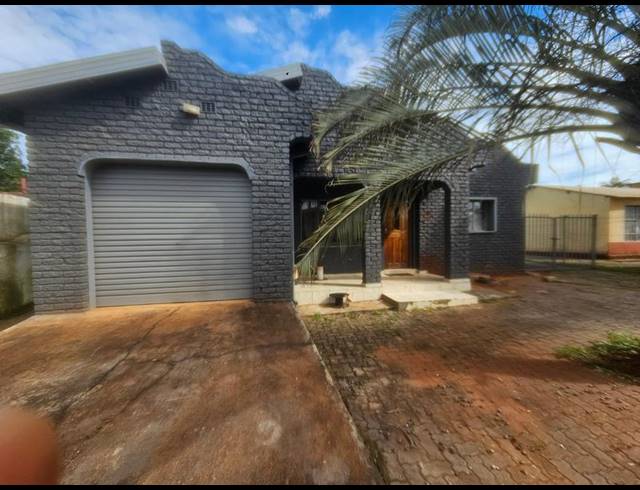 3 BEDROOM HOUSE FOR SALE IN SIBASA